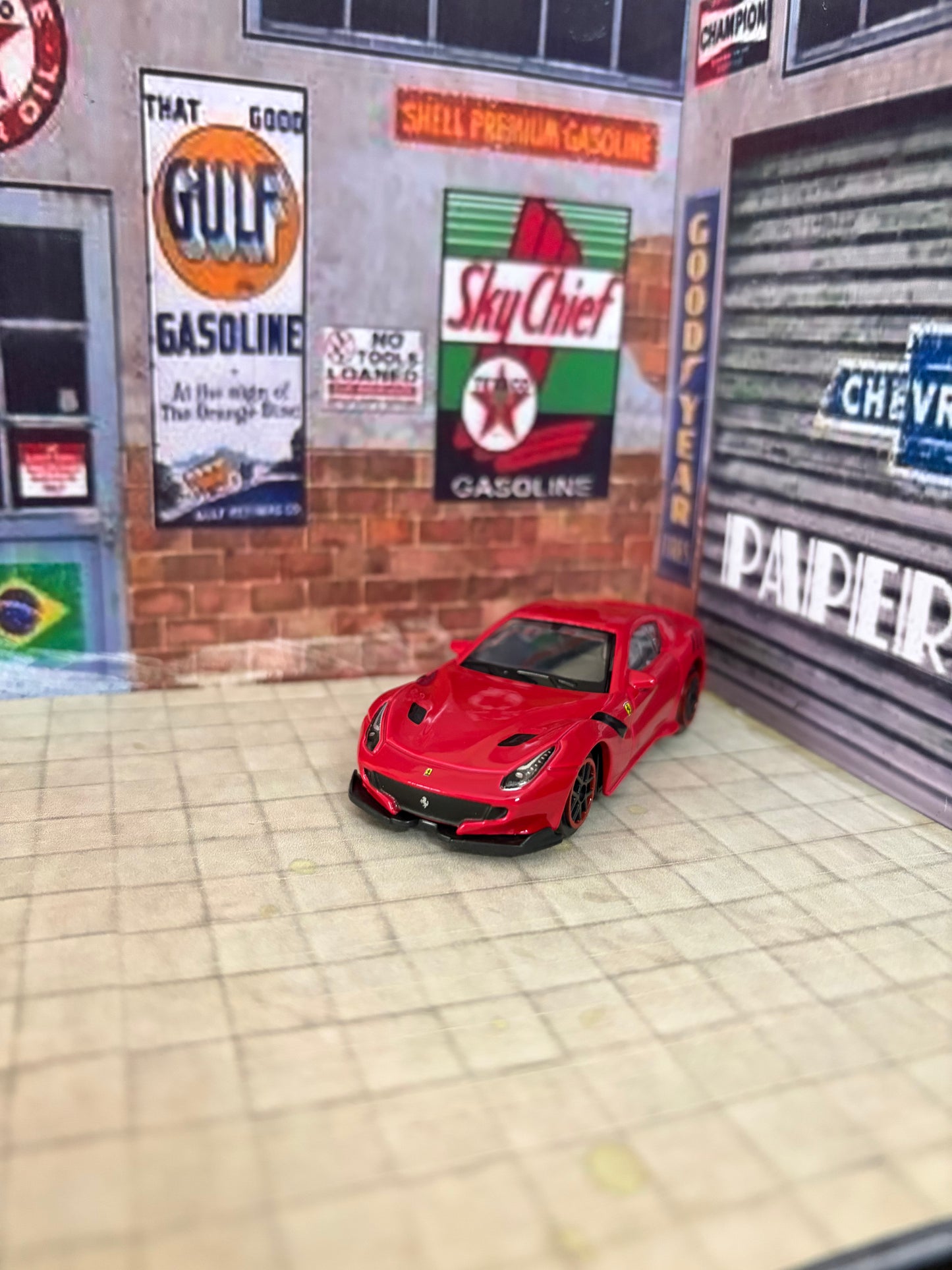 Bburago Ferrari F12tdf 1:64 Scale